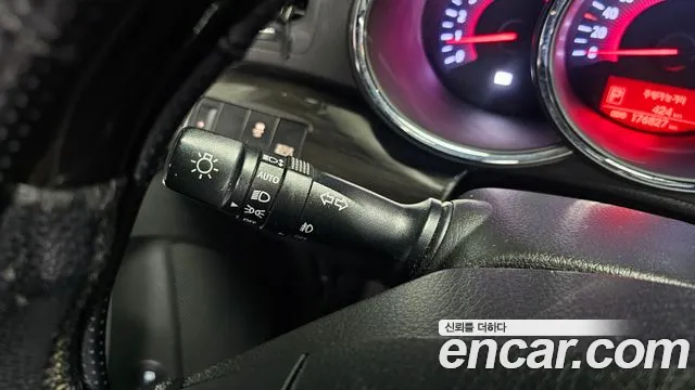 Kia Sorento — фото 30