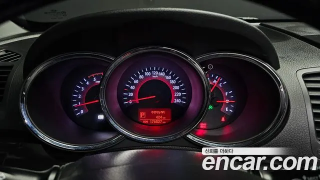 Kia Sorento — фото 7