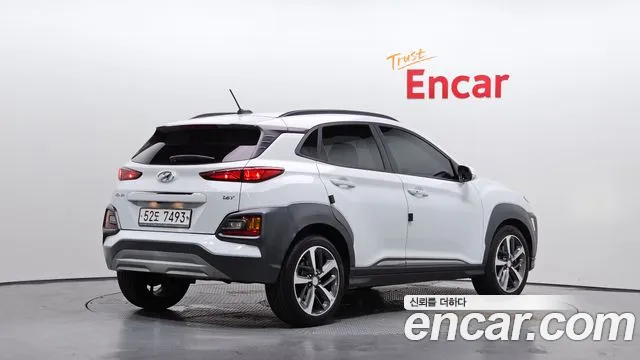 Hyundai Kona — фото 1