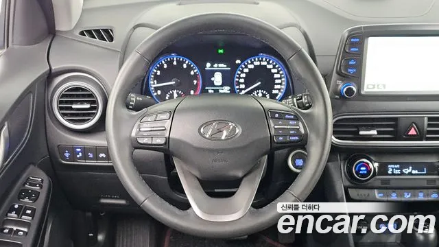 Hyundai Kona — фото 13