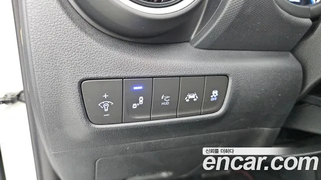 Hyundai Kona — фото 19