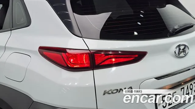 Hyundai Kona — фото 23