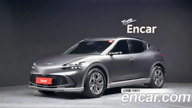 Genesis GV60 — фото 1