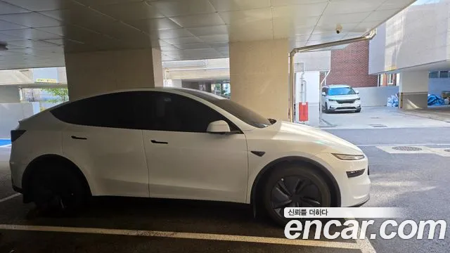 Tesla Model Y — фото 2