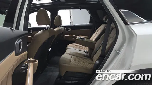 Kia Sorento — фото 11
