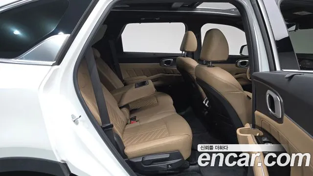 Kia Sorento — фото 10