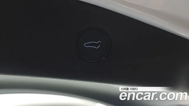 Tesla Model 3 — фото 17
