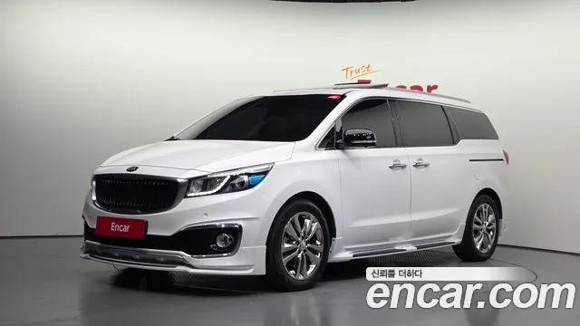 Kia Carnival — фото 1