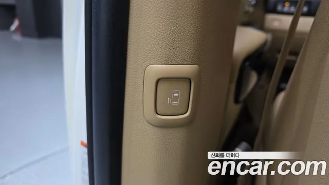 Kia Carnival — фото 29