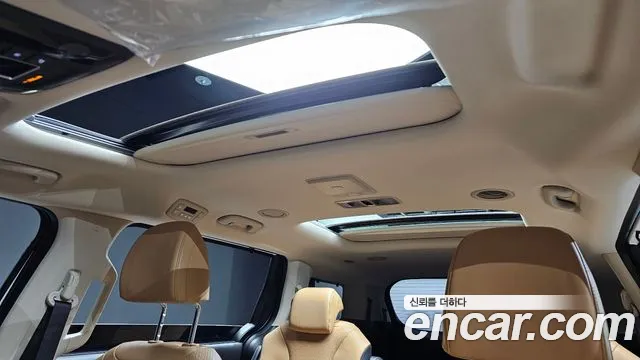 Kia Carnival — фото 17
