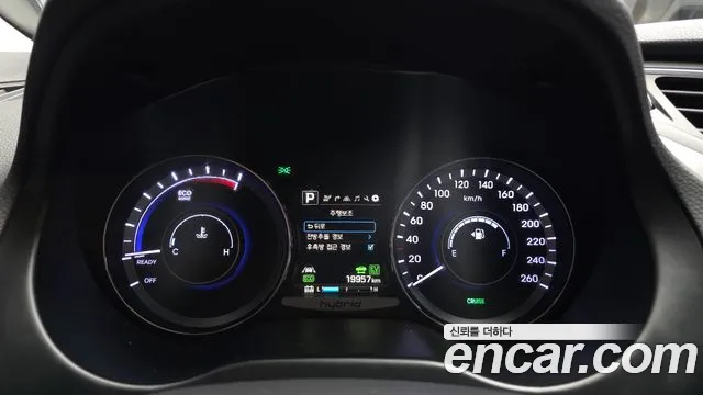 Hyundai Grandeur — фото 8
