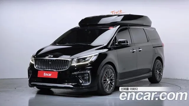 Kia Carnival — фото 1