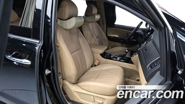 Kia Carnival — фото 11
