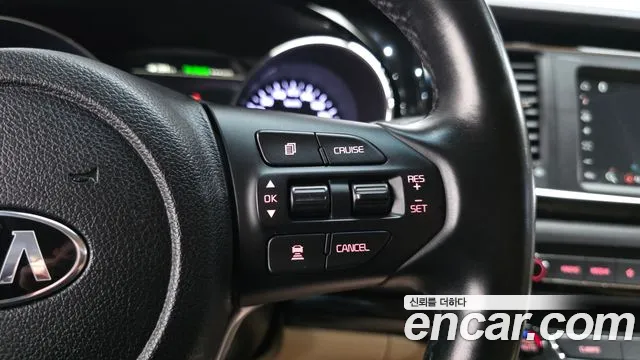 Kia Carnival — фото 19