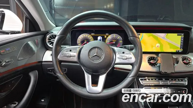 Mercedes-Benz CLS-Class — фото 13