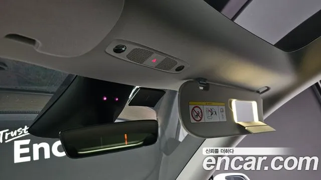 Tesla Model Y — фото 18