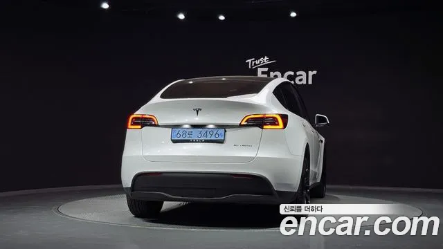 Tesla Model Y — фото 4