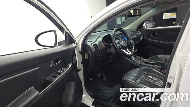 Kia Sportage — фото 10