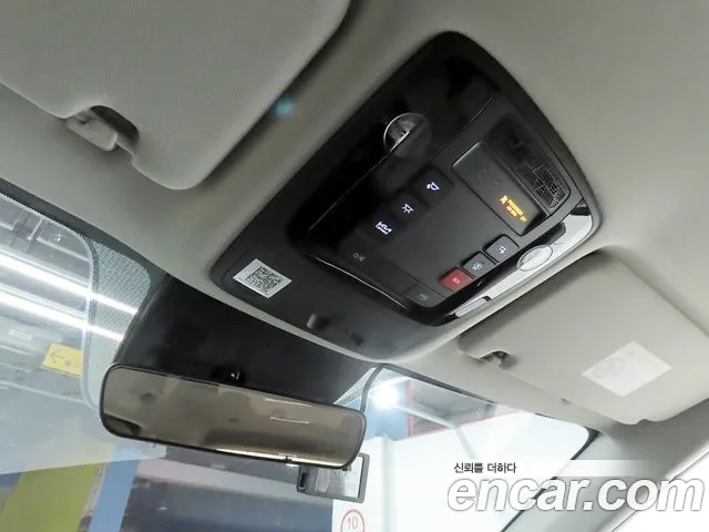 Kia Carnival — фото 16