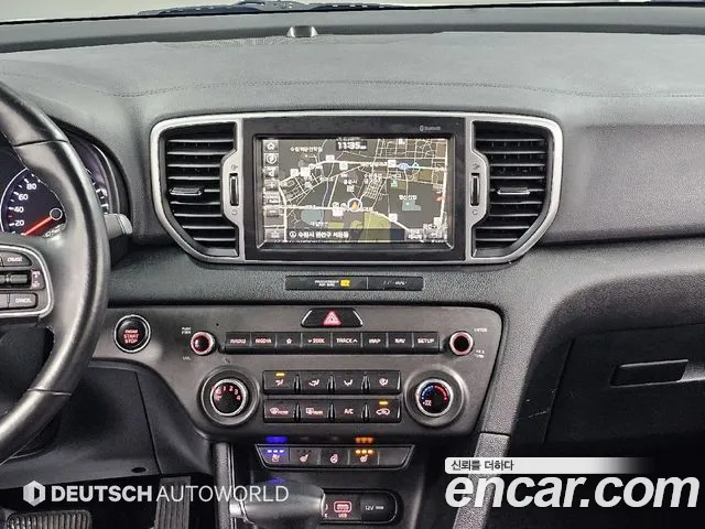 Kia Sportage — фото 14