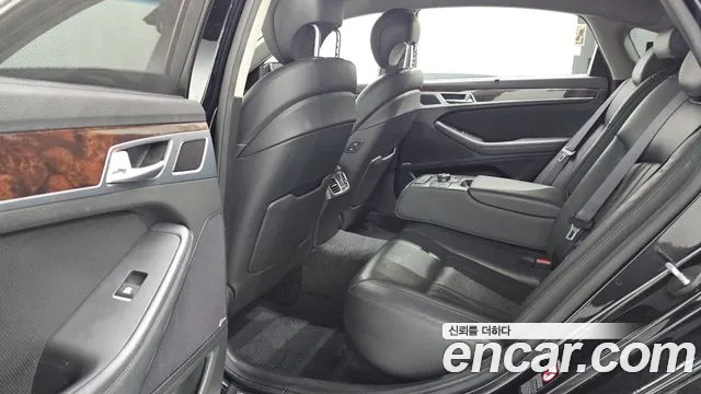 Hyundai Genesis — фото 10