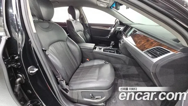 Hyundai Genesis — фото 25