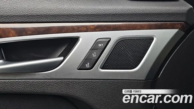 Hyundai Genesis — фото 31