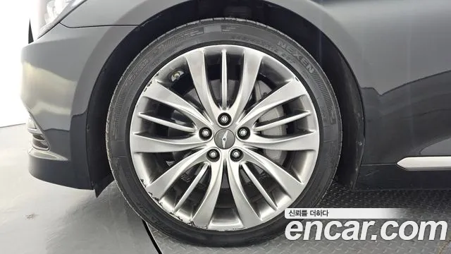 Hyundai Genesis — фото 5