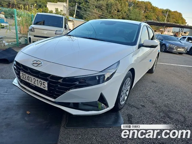Hyundai Avante — фото 1