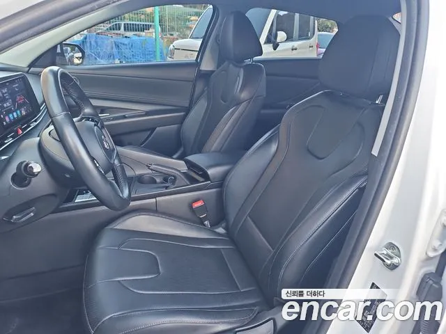 Hyundai Avante — фото 11