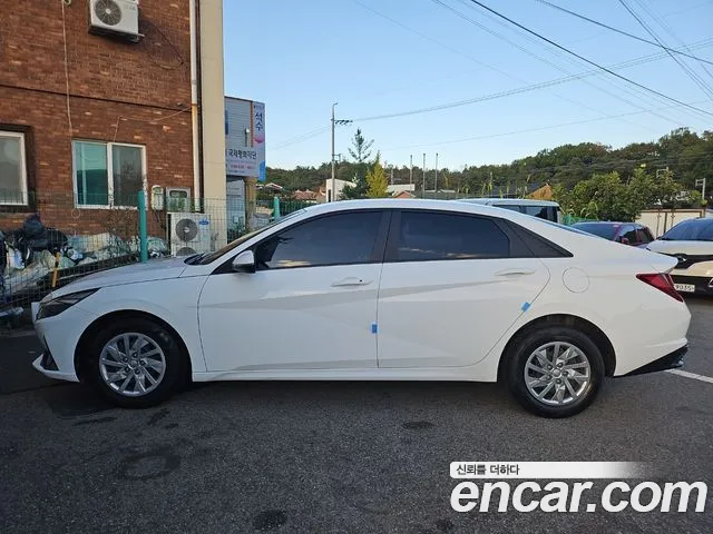 Hyundai Avante — фото 19