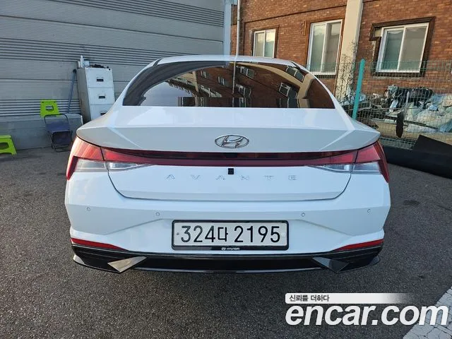 Hyundai Avante — фото 4