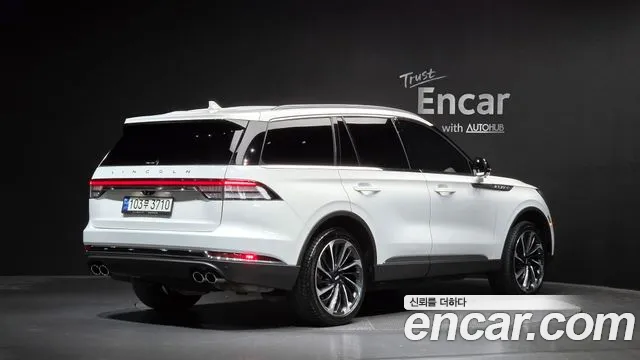 Lincoln Aviator — фото 2