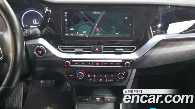 Kia Niro — фото 13