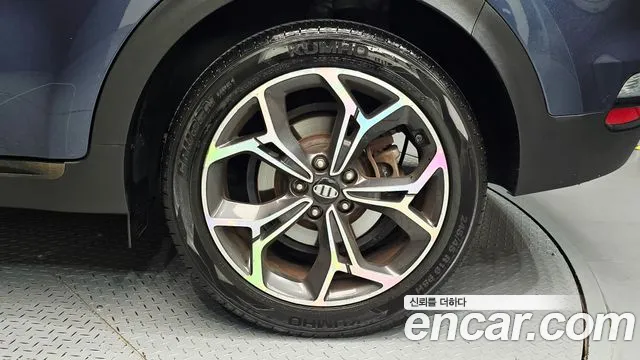 Kia Sportage — фото 21