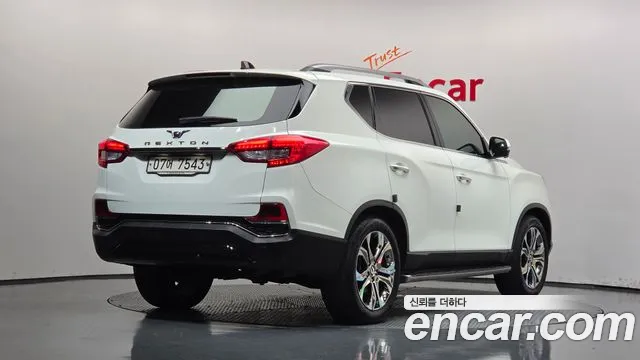 KG_Mobility_Ssangyong Rexton — фото 2