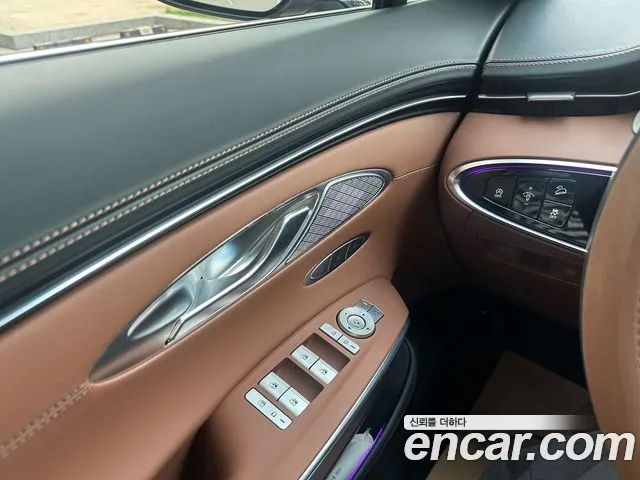 Genesis GV70 — фото 10