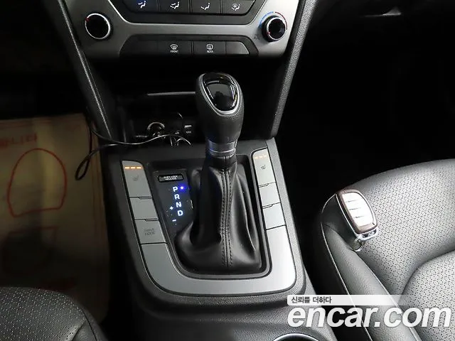 Hyundai Avante — фото 13