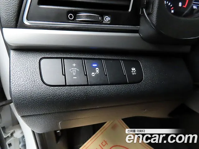 Hyundai Avante — фото 15
