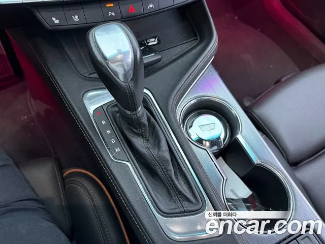 Cadillac CT4 — фото 13