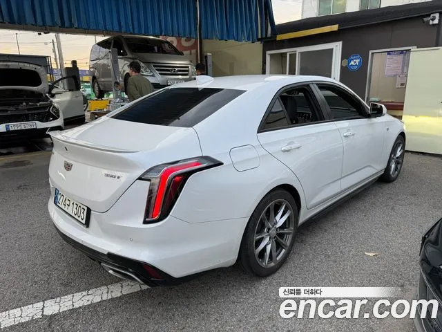 Cadillac CT4 — фото 5