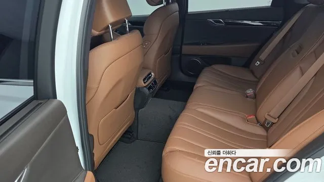 Genesis G80 — фото 17
