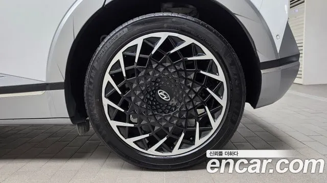 Hyundai Ioniq 5 — фото 21