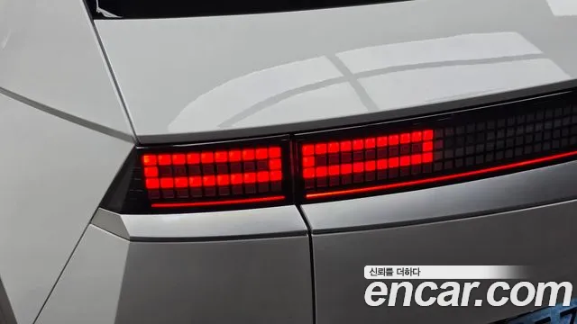 Hyundai Ioniq 5 — фото 23