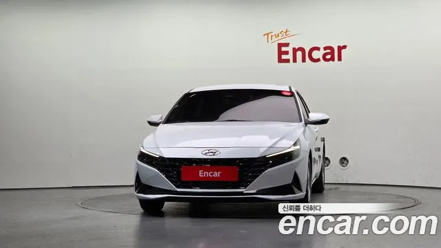 Hyundai Avante — фото 3