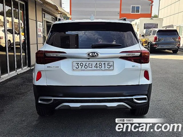 Kia Seltos — фото 4