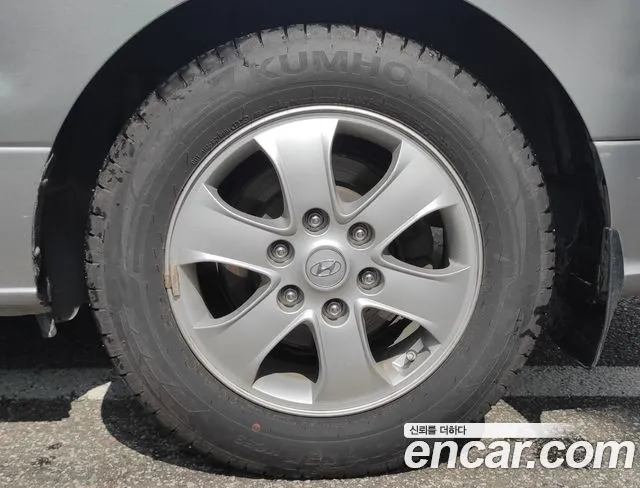 Hyundai Starex — фото 16
