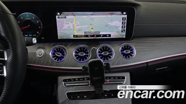 Mercedes-Benz CLS-Class — фото 13