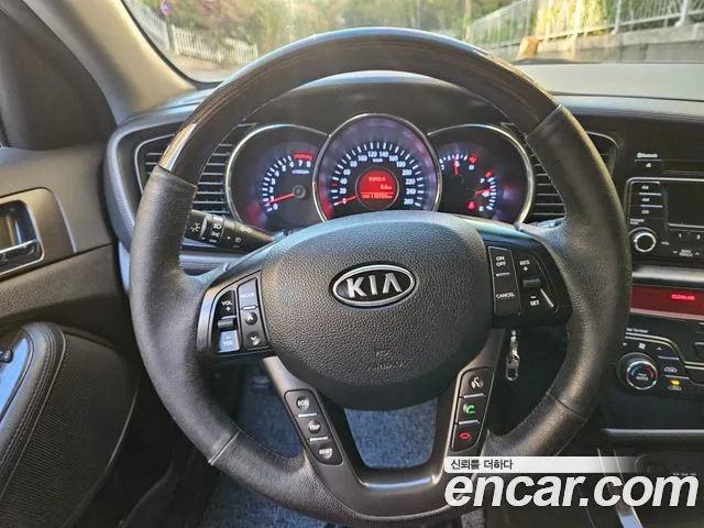 Kia K5 — фото 10