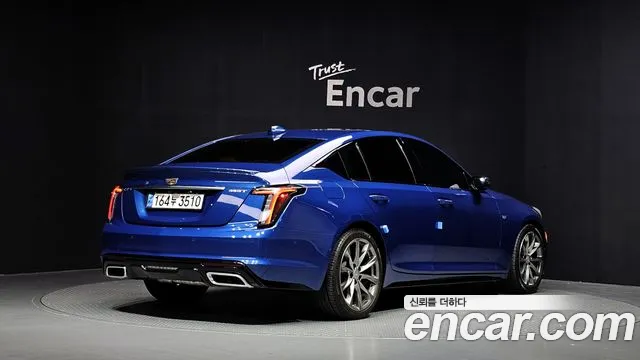 Cadillac CT5 — фото 2
